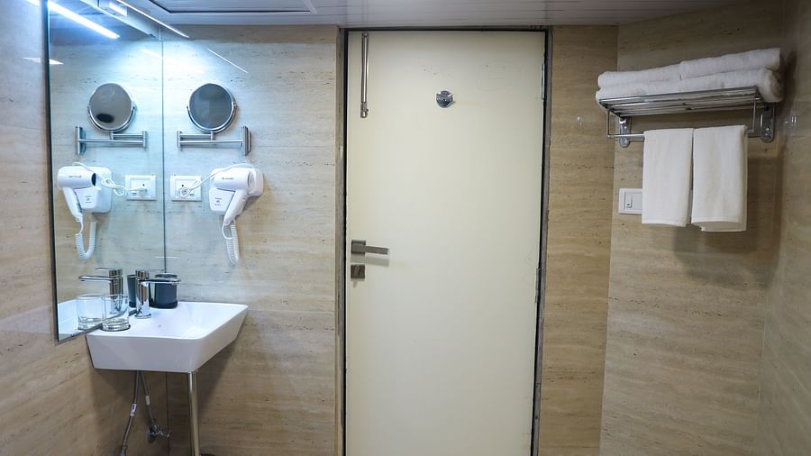 Bathroom of room 402 5001 at Wabi-Sabi Juhu 3