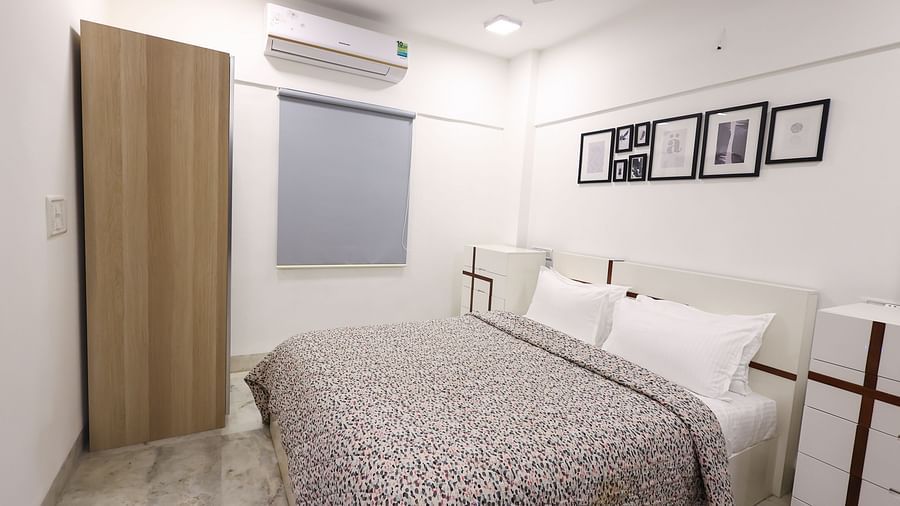 Bedroom of room 401 at Wabi-Sabi Juhu 3