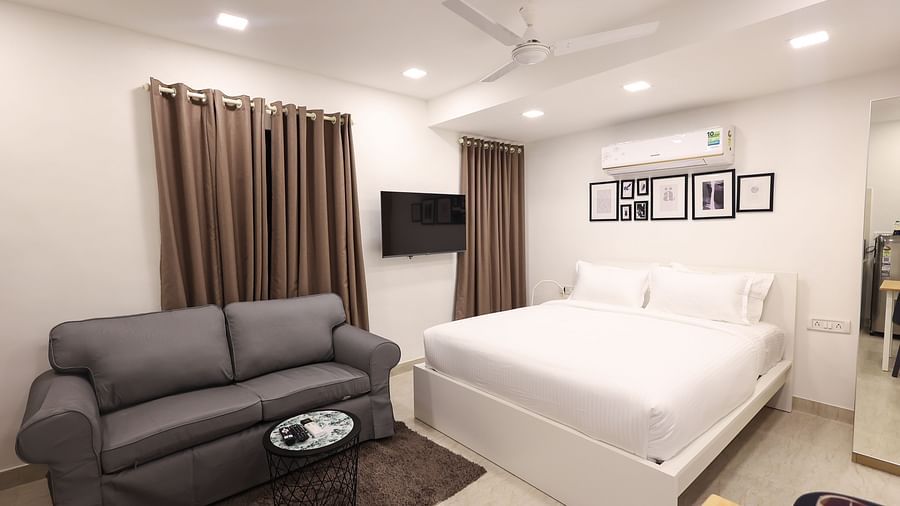 Living room of room 404 3003 5003 at Wabi-Sabi Juhu 3