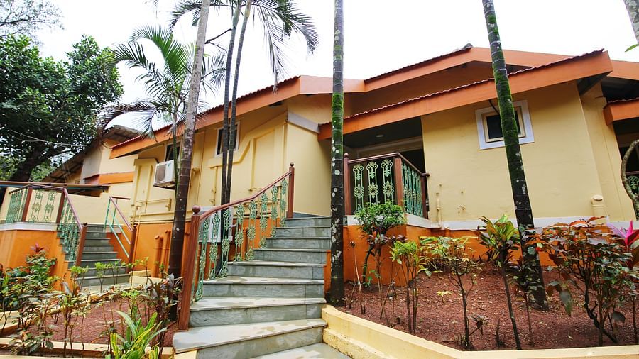 the exterior facade of the cottages in Lonavala - Zara's Resort