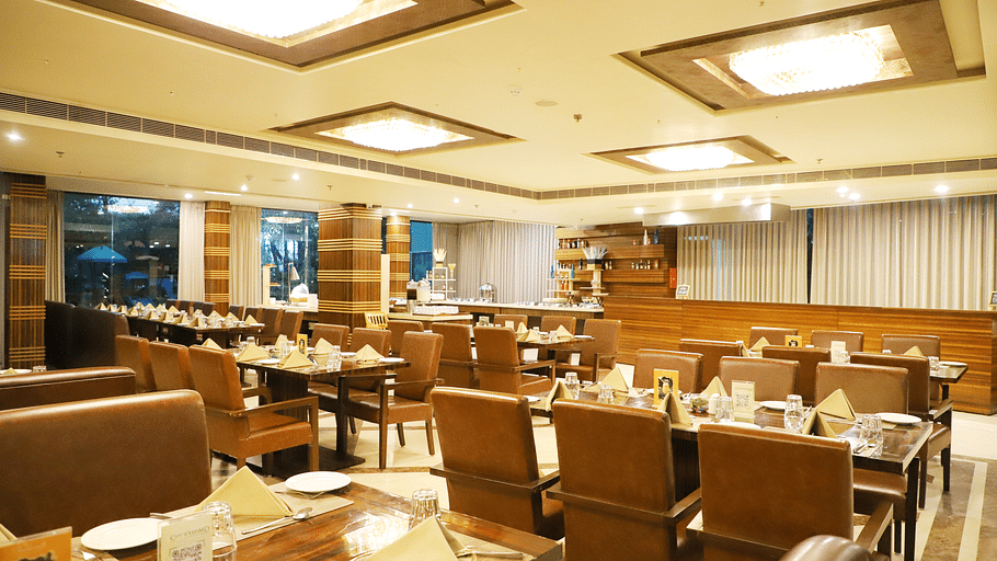 CAFE BOULEVARD