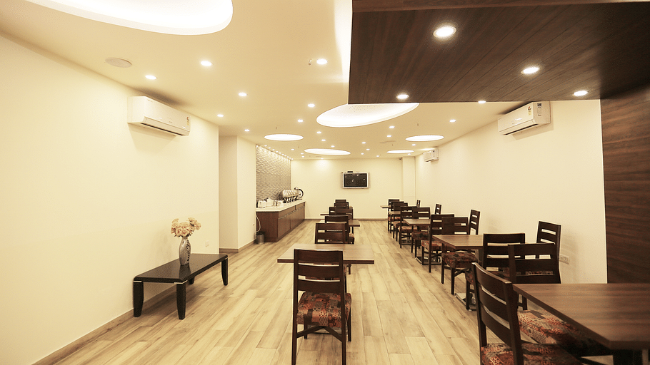 Hotel Pals Inn, Patel Nagar, New Delhi New Delhi Restaurant Hotel Pals Inn Patel Nagar New Delhi
