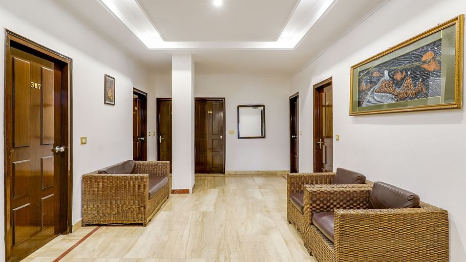Lobby 1