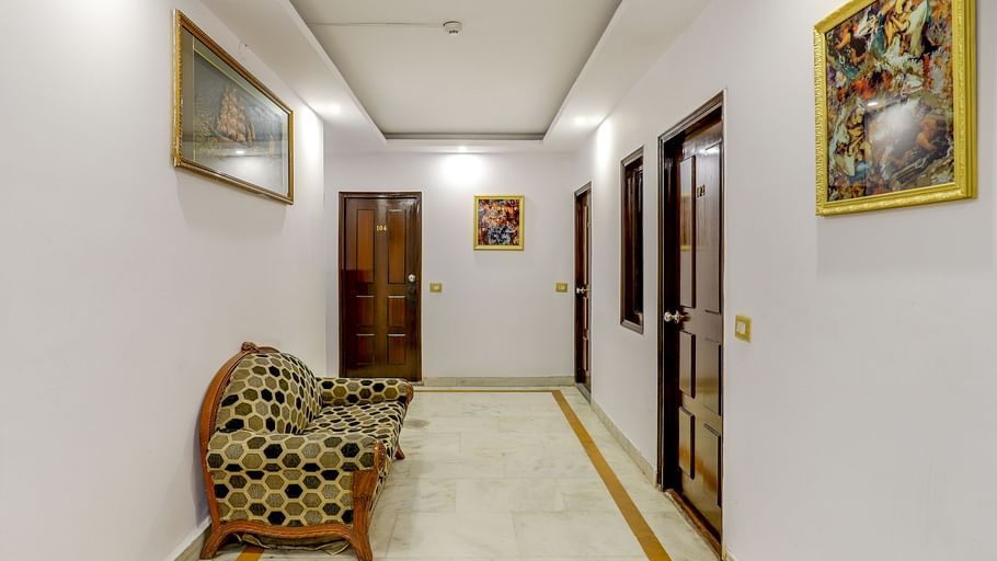 Lobby 2