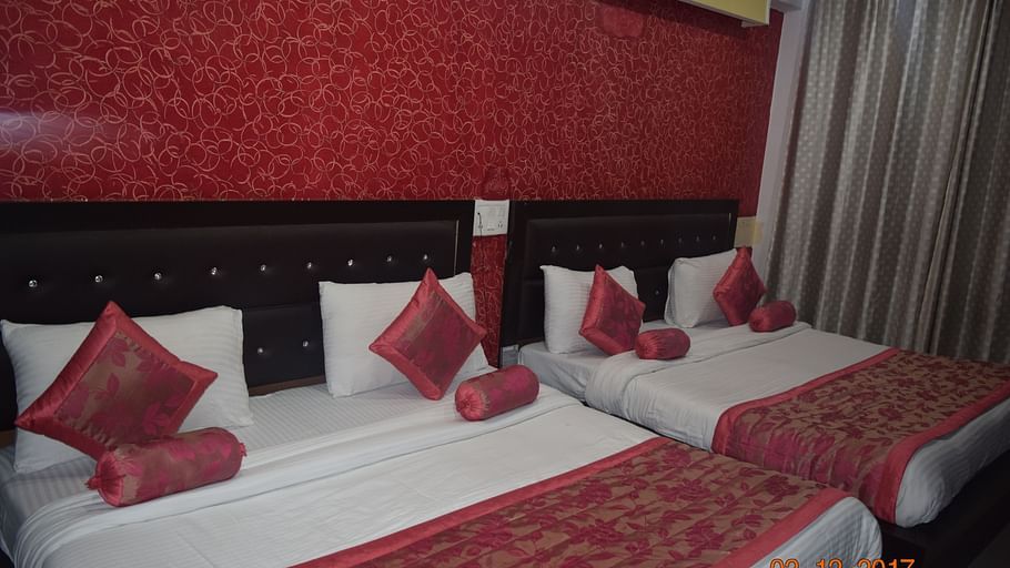 Deluxe Triple Bed A/C Room at Hotel Trishul - Budget Hotels, Har ki Pauri Hotels, Haridwar Hotels