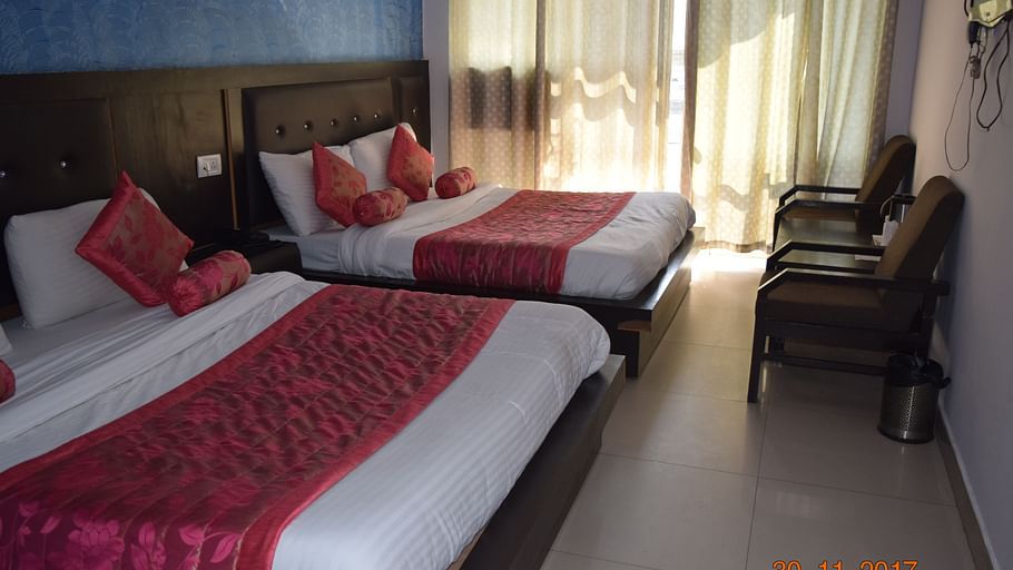 Deluxe Triple Bed A/C Room at Hotel Trishul - Budget Hotels, Har ki Pauri Hotels, Haridwar Hotels