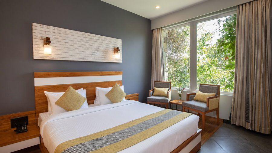 Pool View Suite
