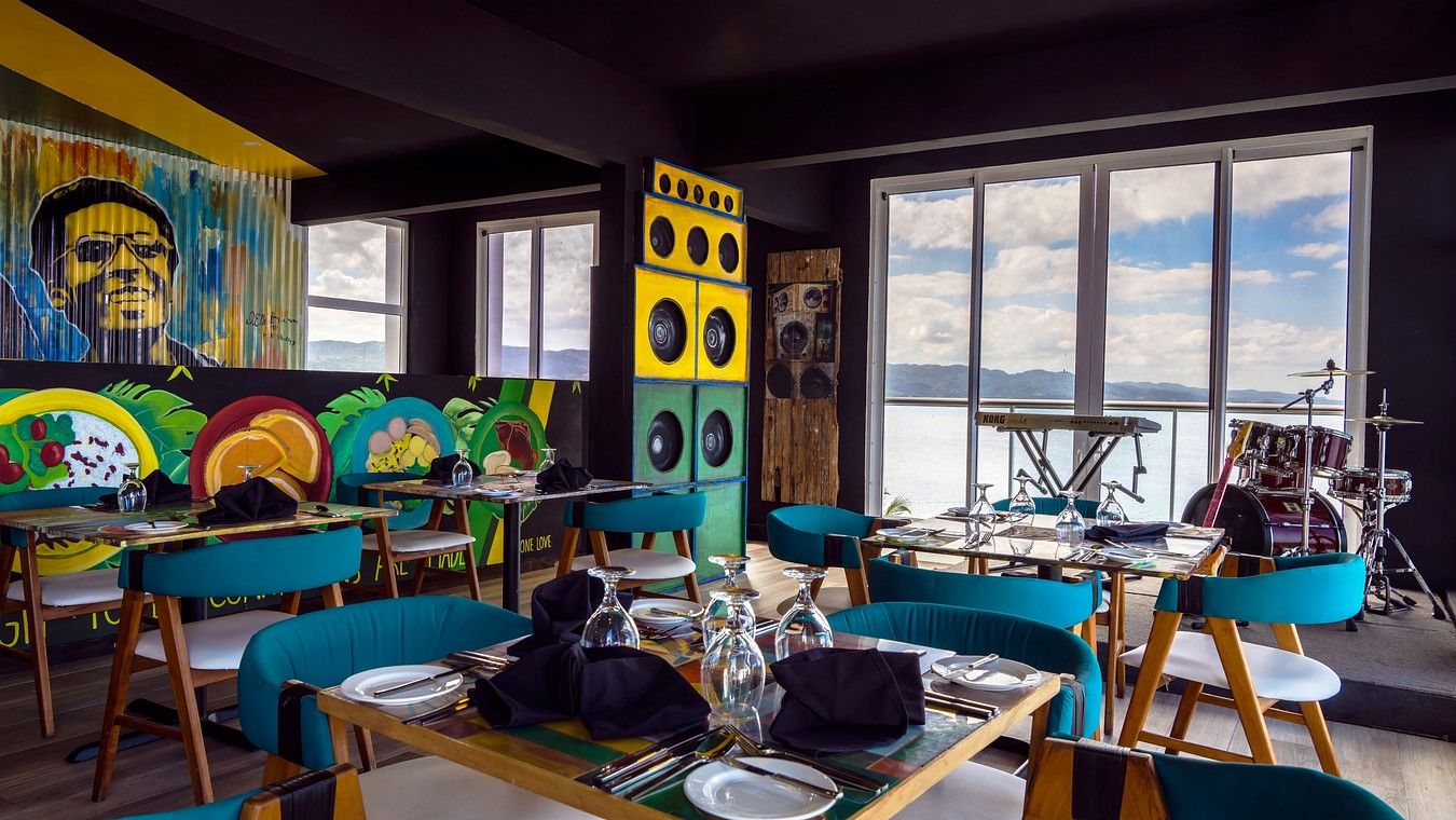An image of a restaurant with views of the sea - S Hotel Montego Bay, Jamaica