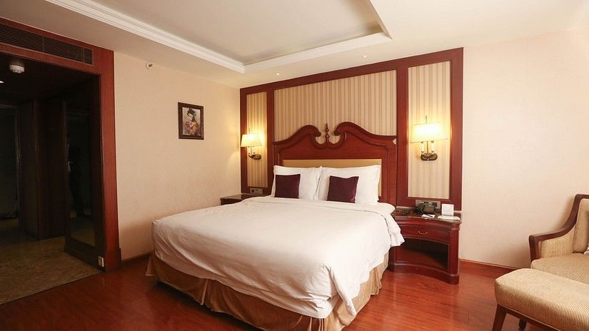 Spacious rooms with a comfy king size bed and elegant decor at Hablis Hotel, Chennai