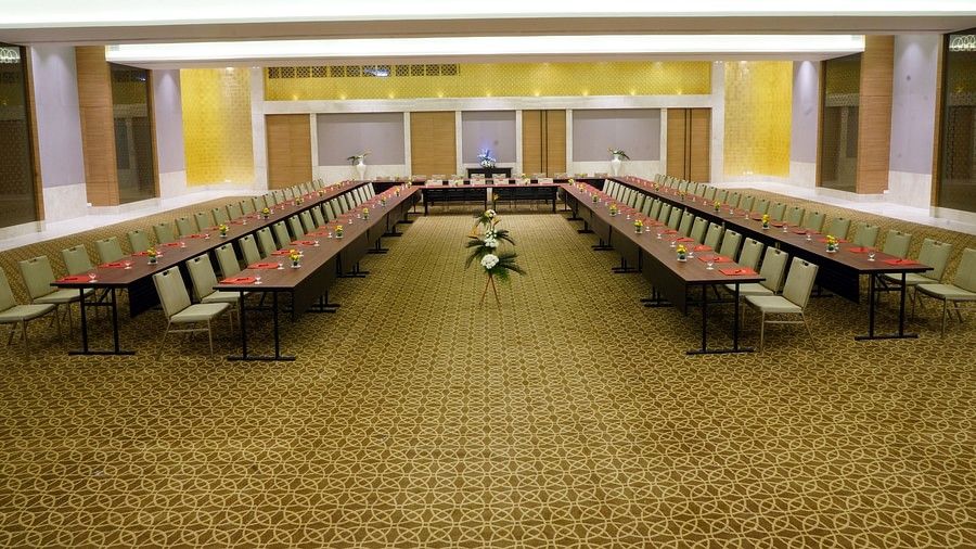 U Shape Setting - Convention at Hotel Daspalla Hyderabad 3