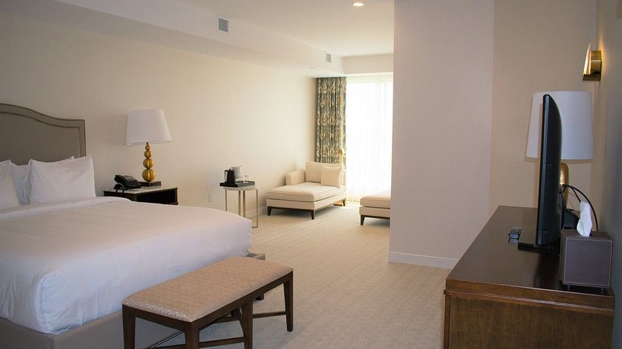 Getaway from NYC , YO1 Health Resort, Lakeview King Room 3