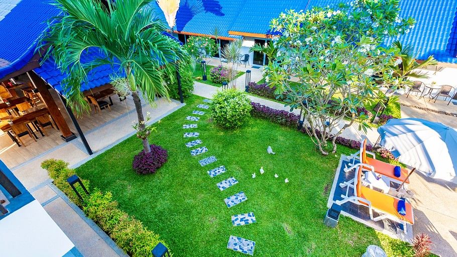 29 - Garden