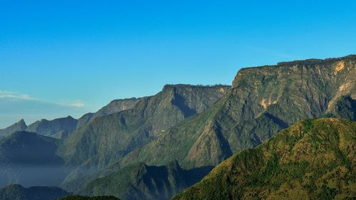 Magnificent lush green mountains in Kodaikanal
