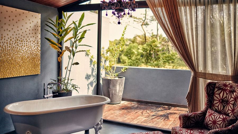 Jacuzzi at the private villa in Goa - Villa in Palms by Vescapes
