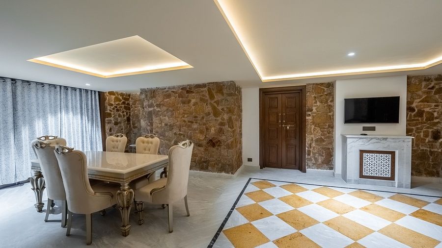 Macchli Villa