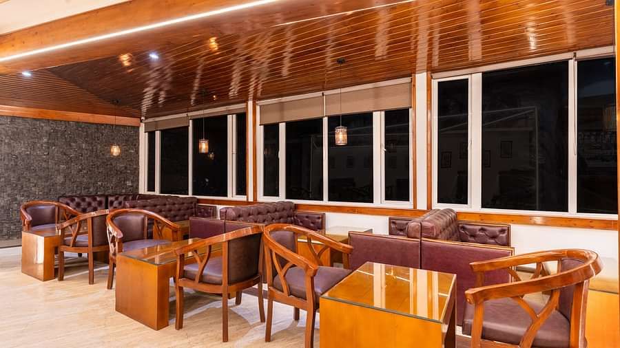 bar