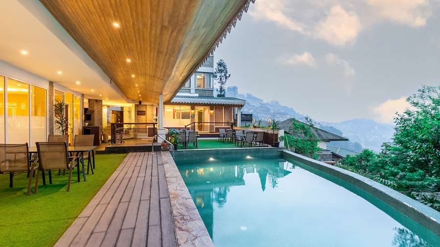 Infinity pool