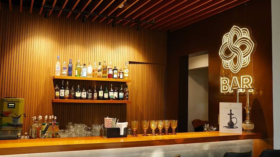 bar in singalila