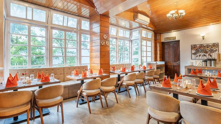 Seating arrangement in the restaurant at Summit Alpine Abode