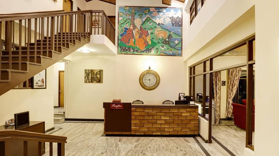 Lobby with welcoming lighting and furnitures at Summit Norling Resort & Spa, Gangtok3