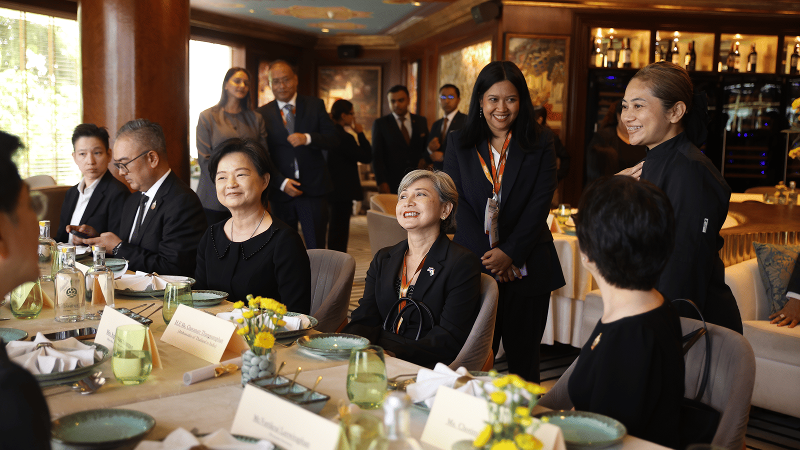 Guests and officials attend a dining event celebrating Erawaan’s Thai SELECT recognition.