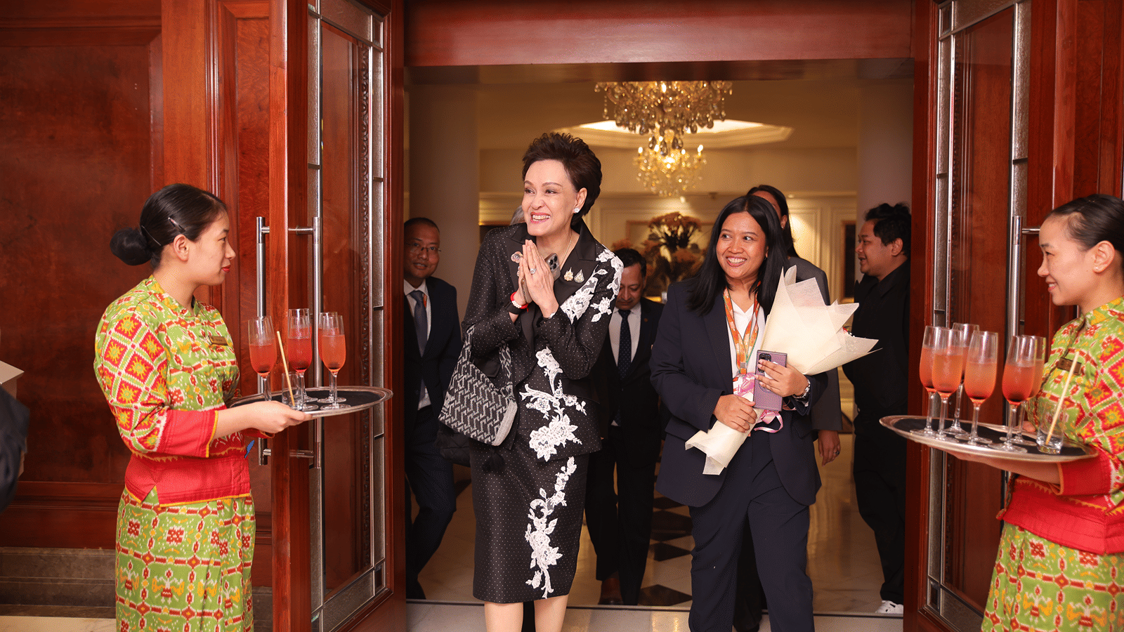 Guests gather during the Thai SELECT recognition event at Erawaan, The Claridges New Delhi.