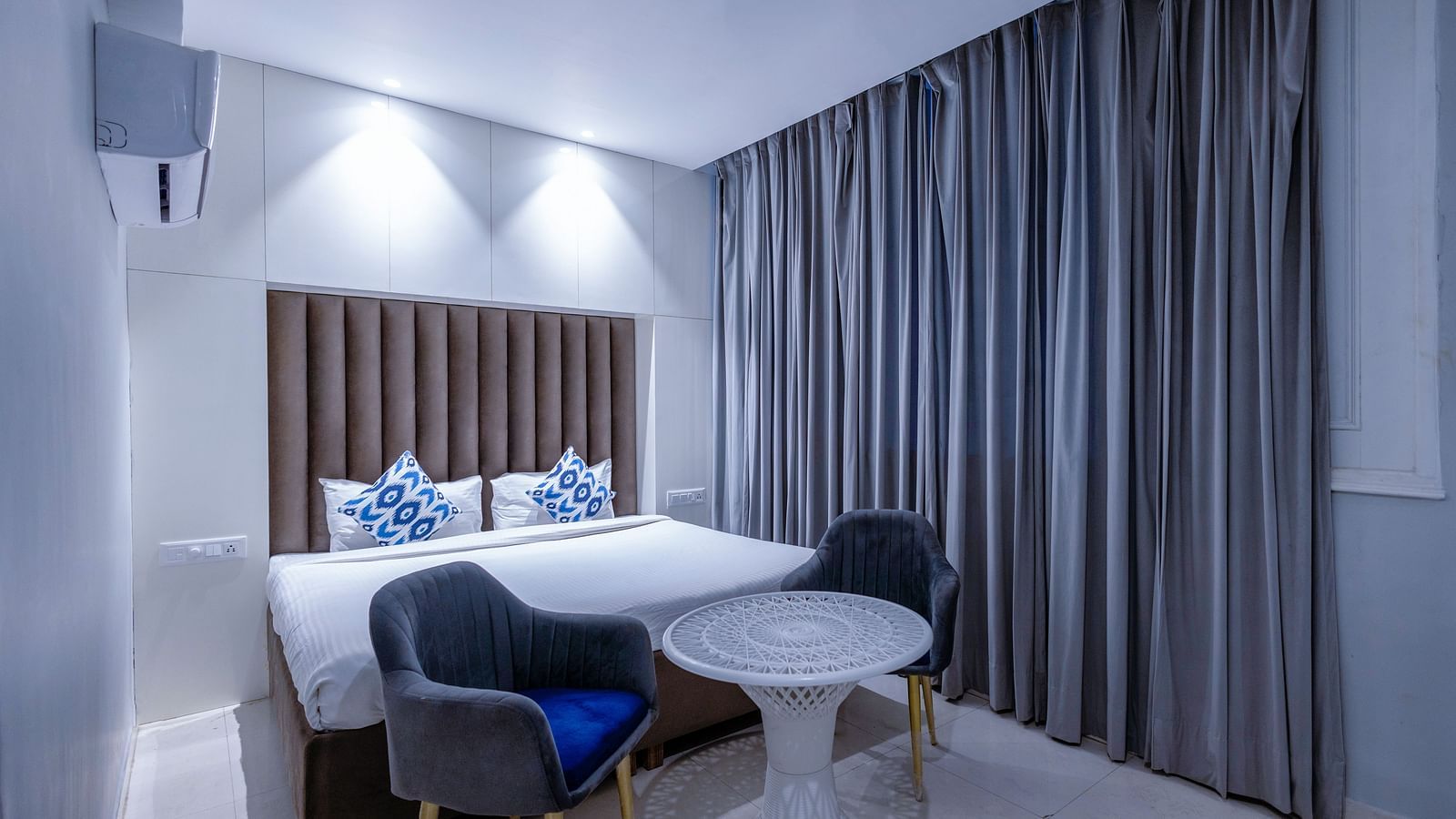 18 RoomExecutive1 0Z9A9506