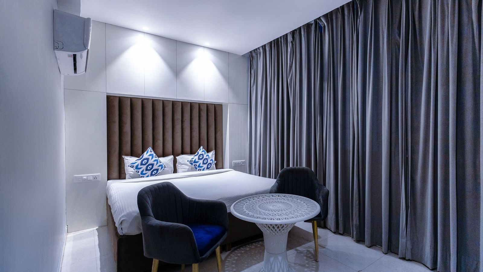 20 RoomExecutive3 0Z9A9521