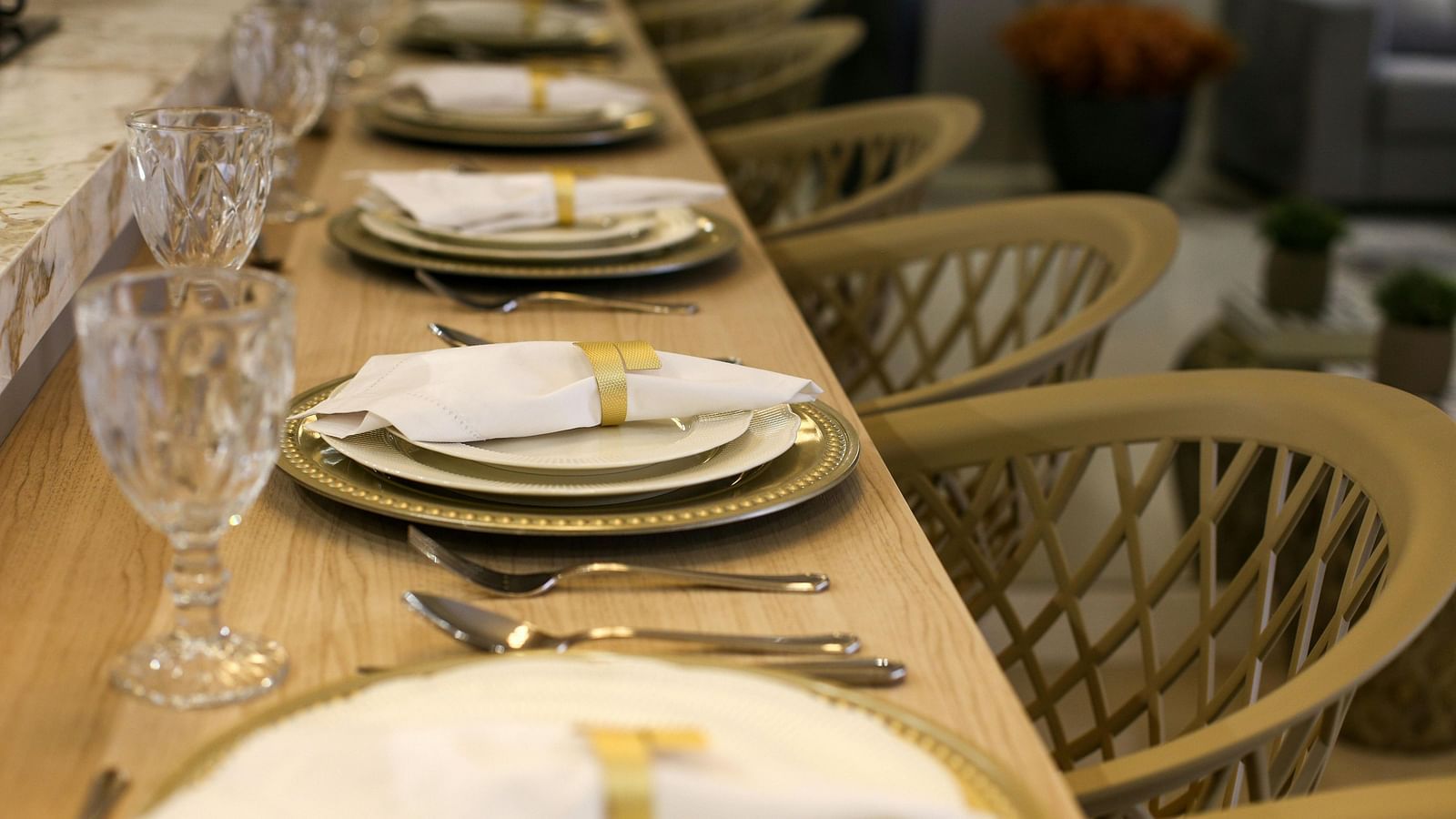 seating arrangement of the banquet hall