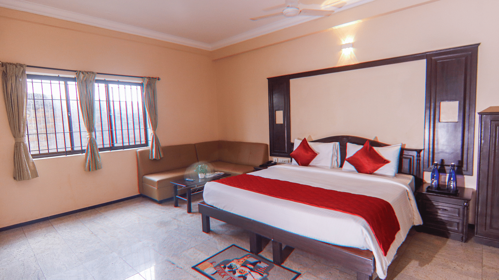 SUITE 207 FRONT VIEW