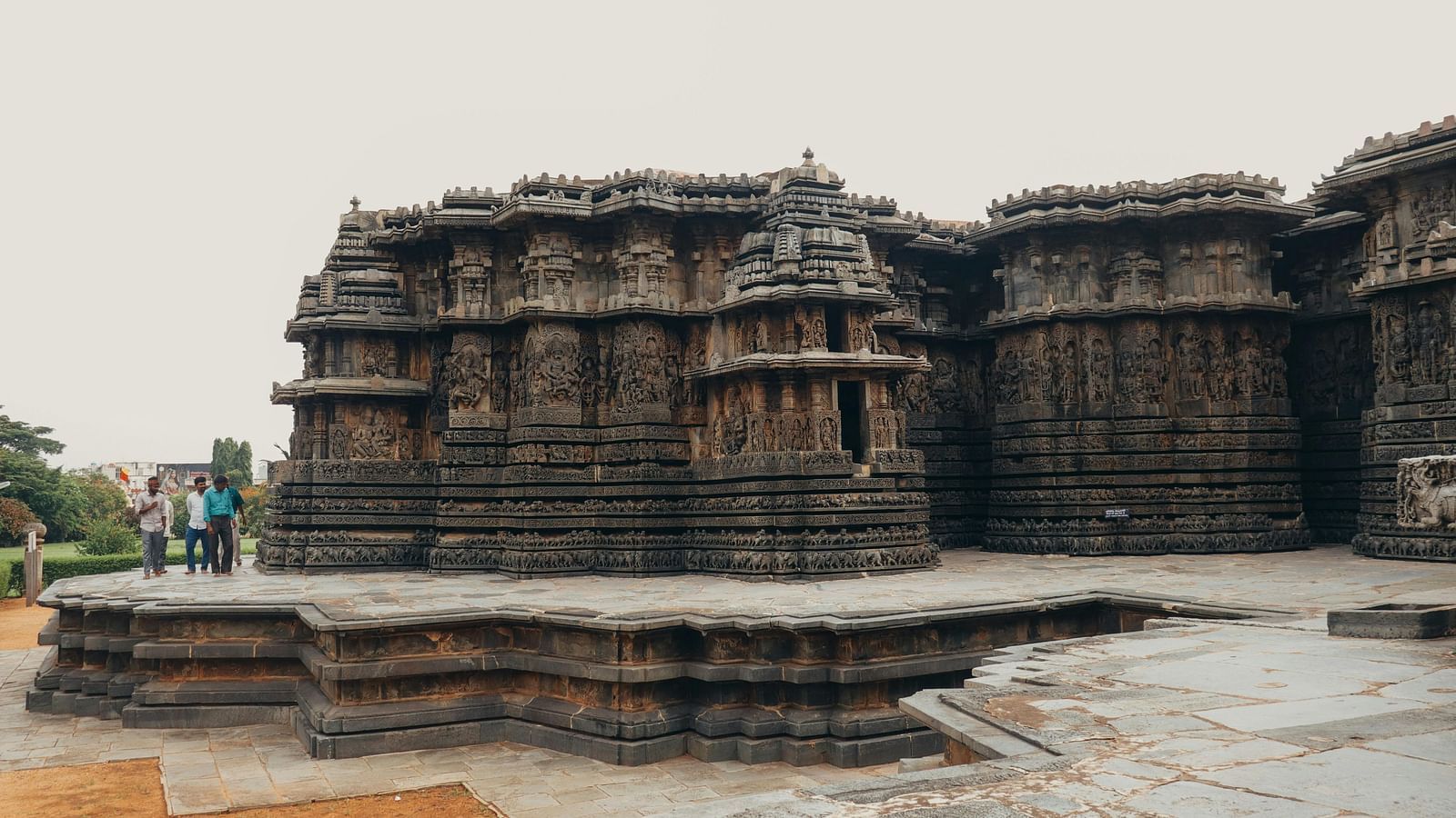 An image of Halebidu temple, a UNESCO World Heritage Site which has intricate and complex design