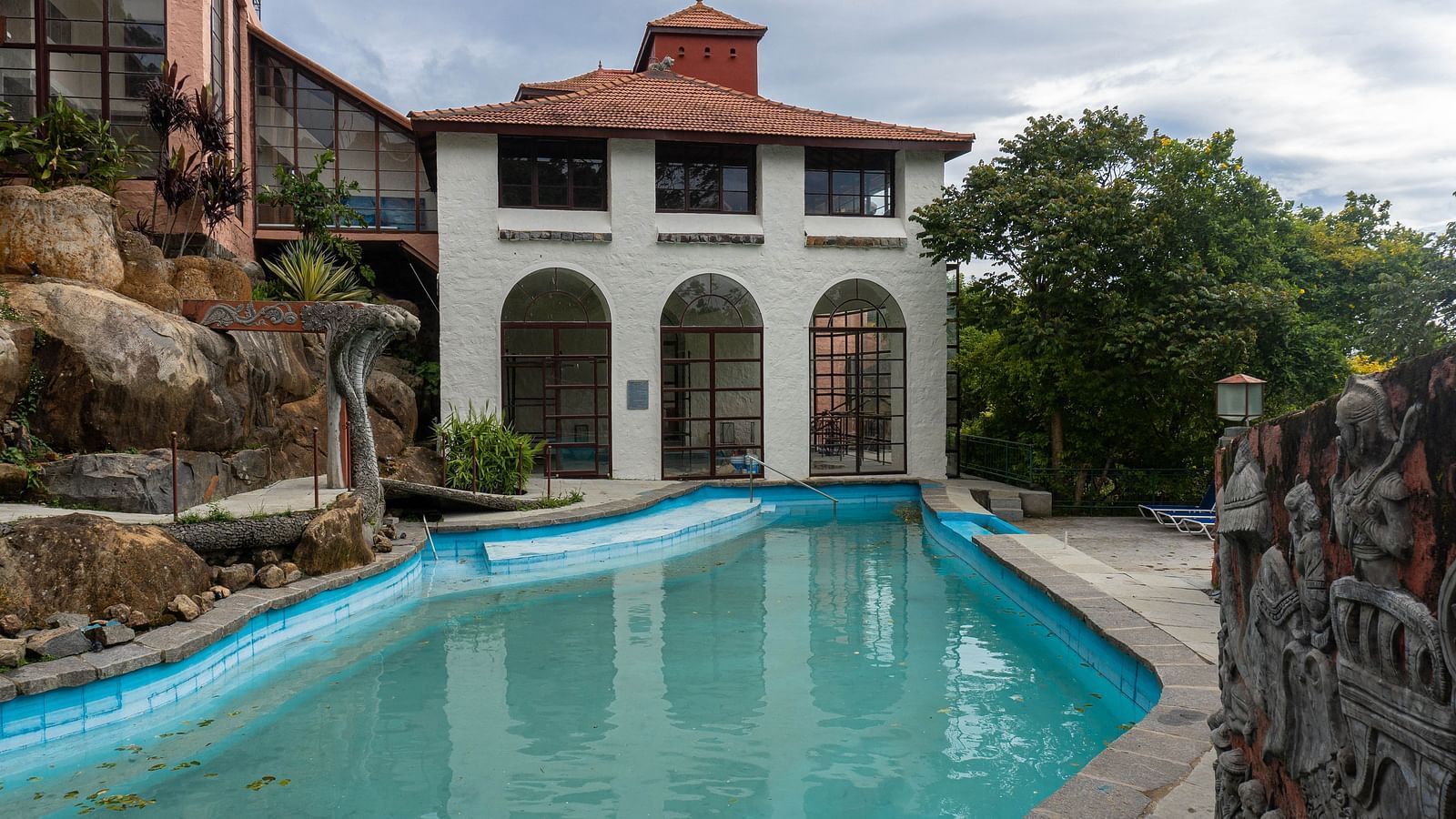 View of the outside swimming pool  | Mango Hill, Yercaud