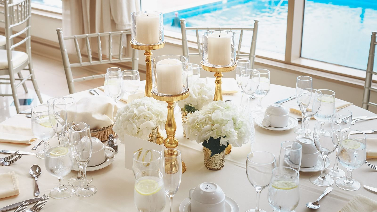 Image of a decorated table at a banquet hall