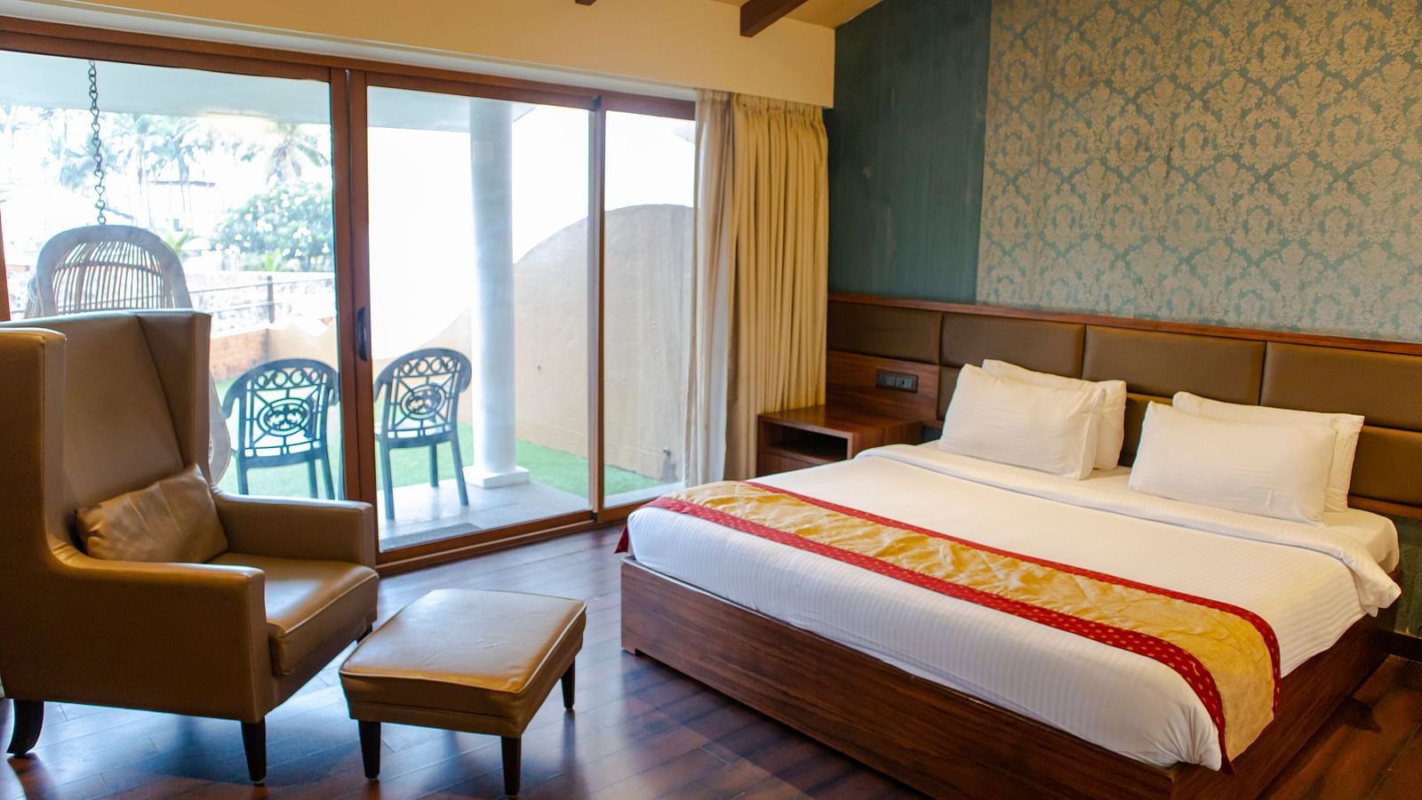 CLUB ROOM featuring a plush bed and beautiful view of the balcony at MGM Beach Resorts 