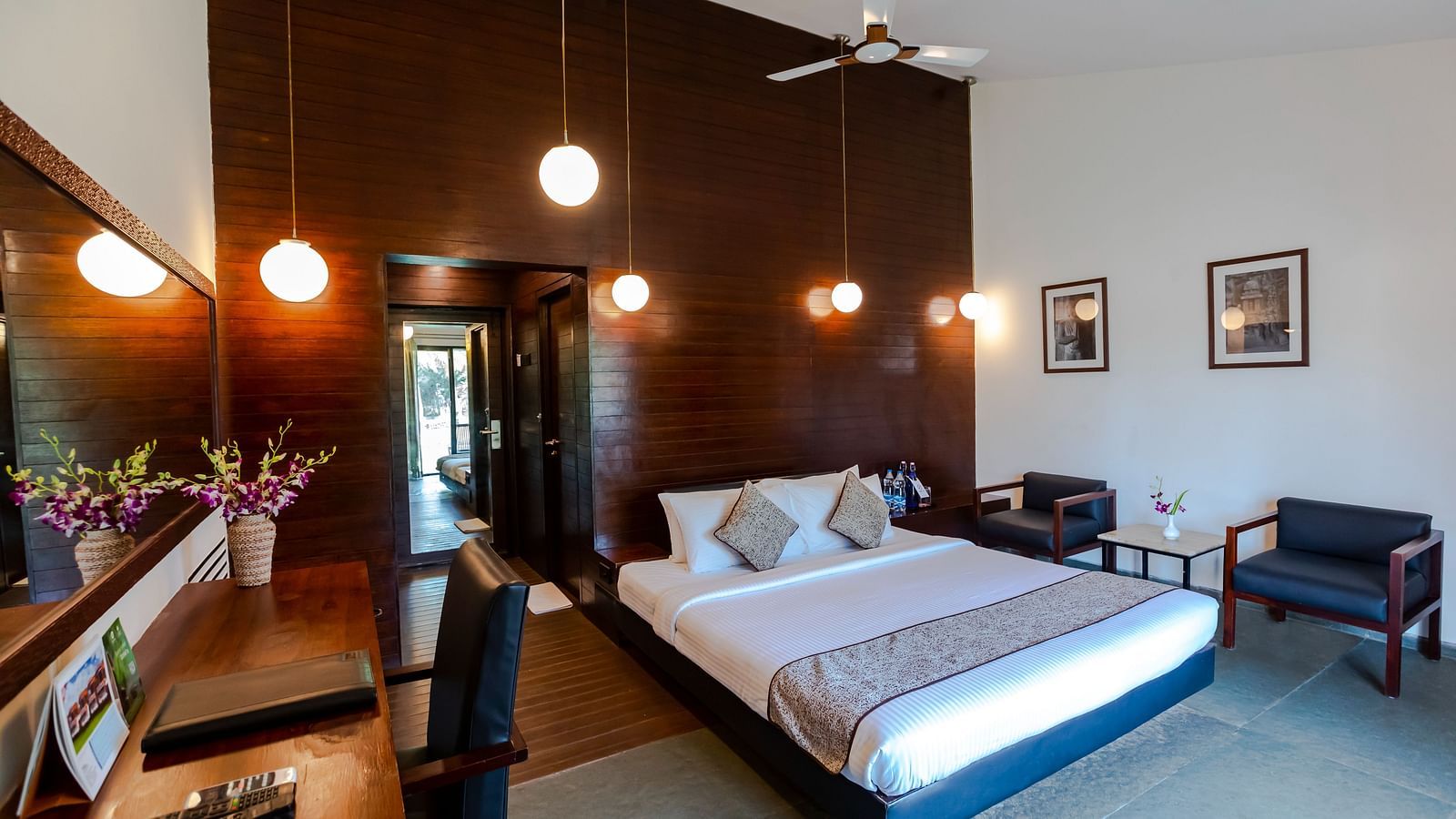 PARK VIEW ROOM featuring a plush bed and television at MGM Beach Resorts 