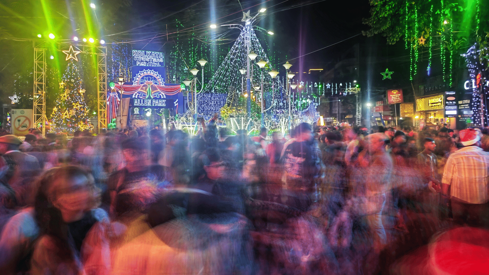 pexels-dibakar-roy-2432543-30004875