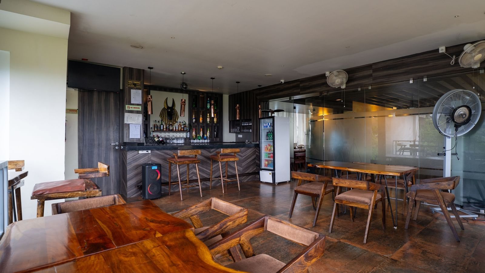 Bar 1 (1)