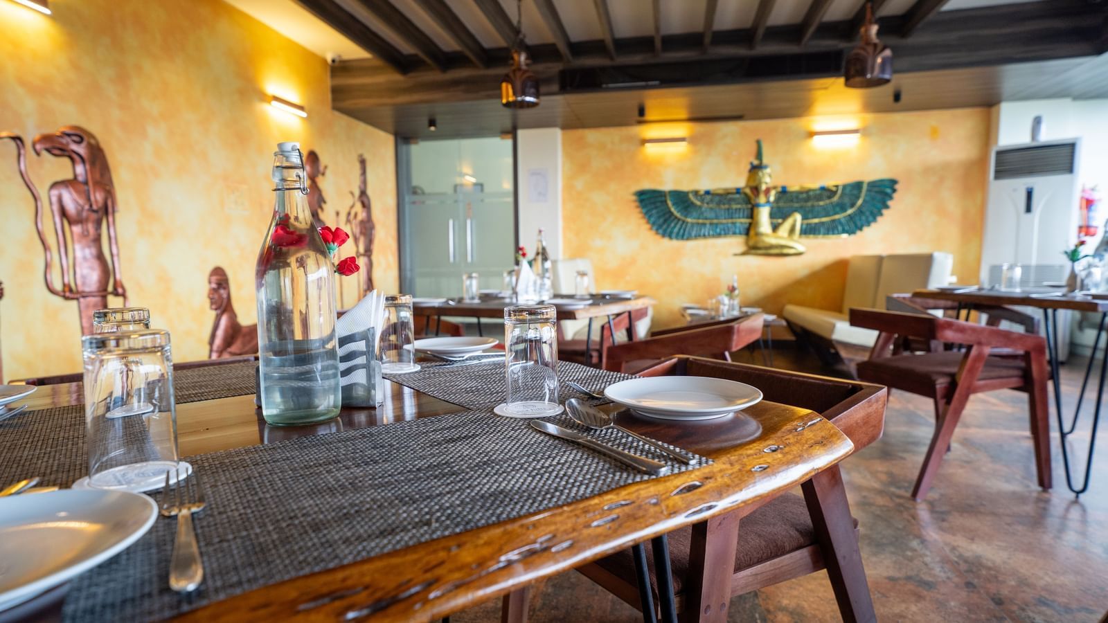 Restaurant 1 (4)