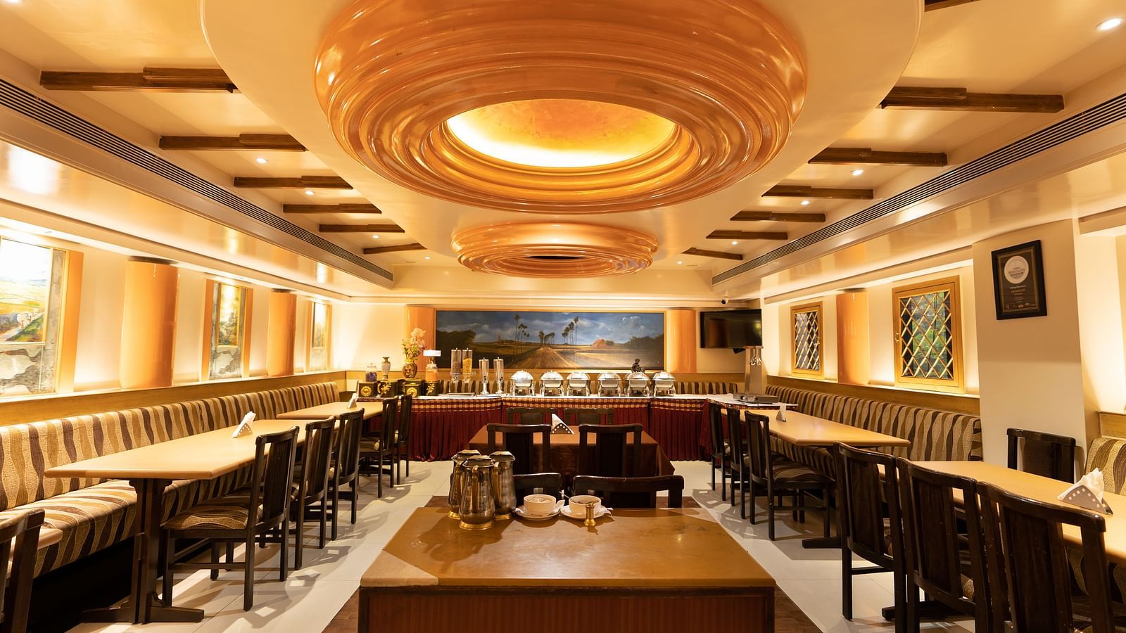 The restaurant at Hotel Pai Viceroy Jayanagar