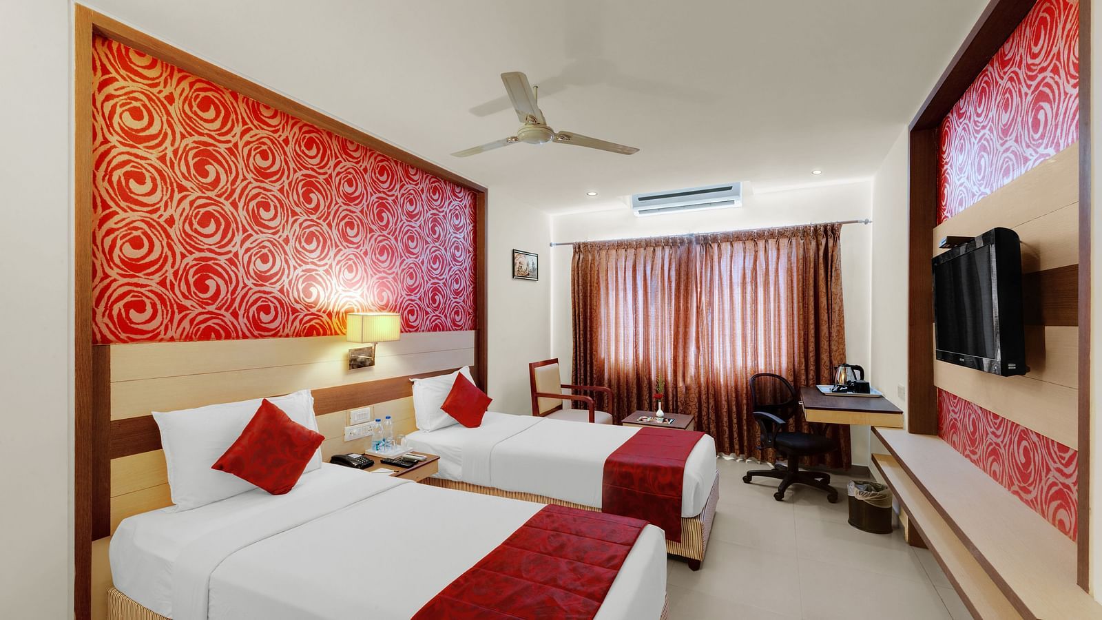 A Studio Suite with twin comfy bed, flat screen TV, study table in SRM Hotel Tuticorin, Hotel in Tuticorin 