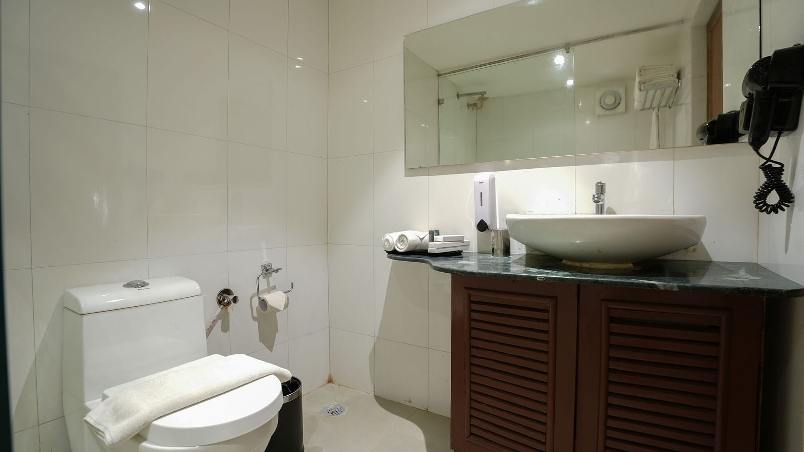 Duplex room's spacious bathroom at Summit Green Lake Tea Resort & Spa, Kaziranga