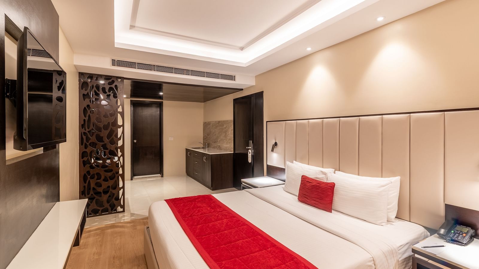 Grand Suite with comfortable bed and warm lighting- TGI Grand Fortuna, Krishnagiri Main Road, Hosur