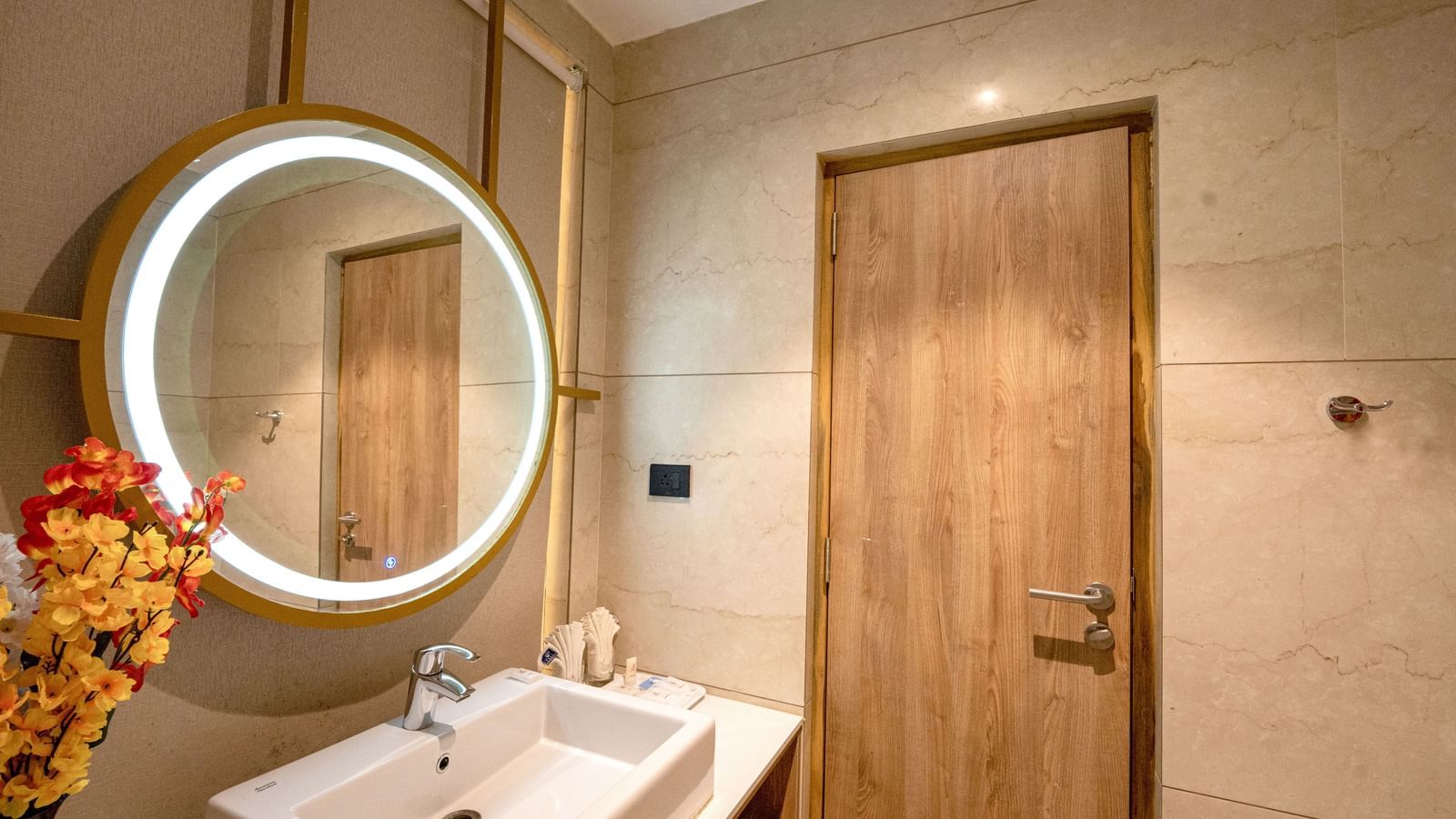 Rest Room (5)