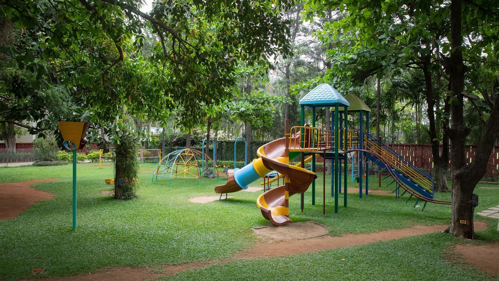 KIDS PLAY AREA