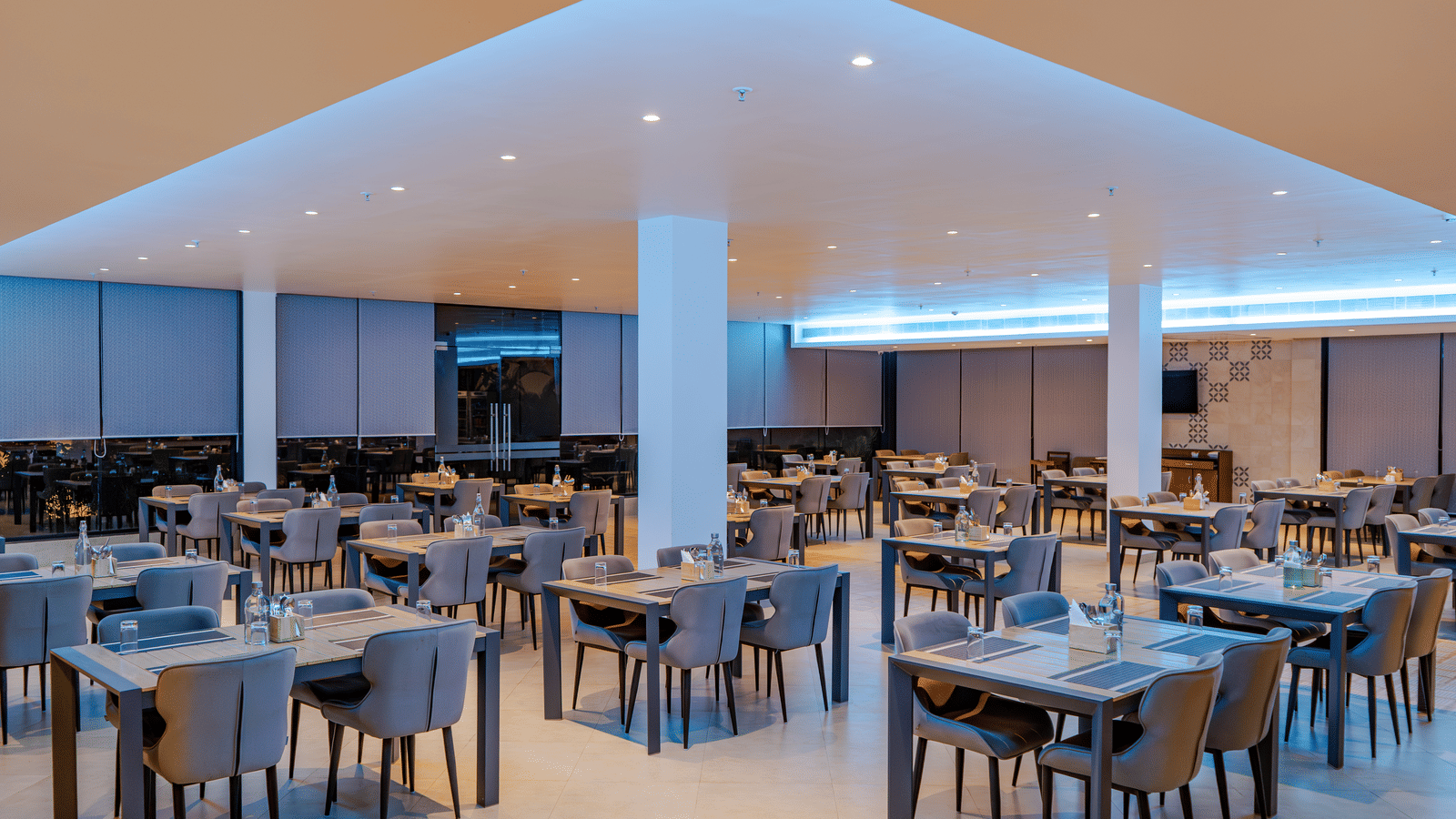 Restaurant 2