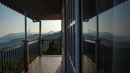 A facade image of a balcony - Avianna Windy House Wellness Retreat & Spa