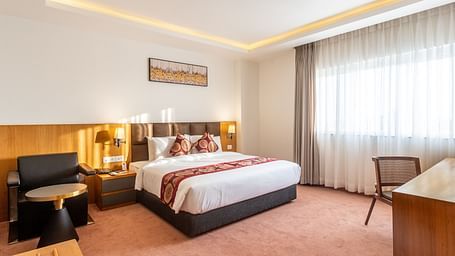 Superior King Room 9