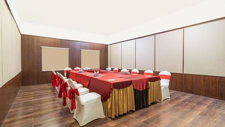 LOTUS(BOARD ROOM)