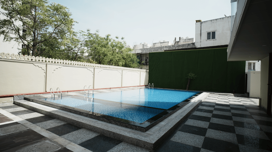 Poolside3