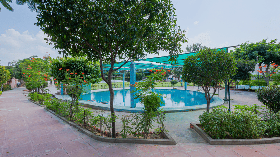 Ananda Swimming Pool2